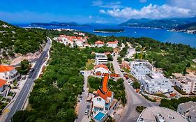Apartments Sandra Solitudo I